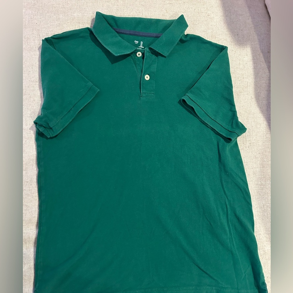 ✨‼️CLEARANCE‼️‼️ Gap polo